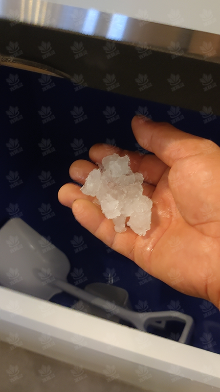 雪花颗粒冰